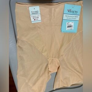 New with tags Spanx thigh slimmers